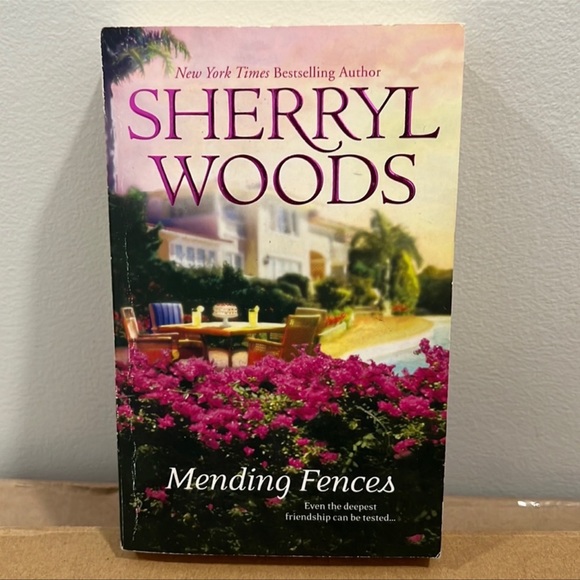 ⭐️5 for $15⭐️ Mending Fences by Sherryl Woods | Book - Picture 1 of 2